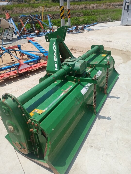  로타리 웅진220c (경폭220cm) 앞좌측면