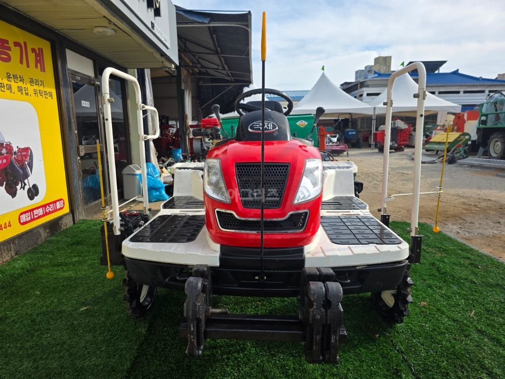 Kukje Rice transplanter 줄기 절단기  뒤우측면