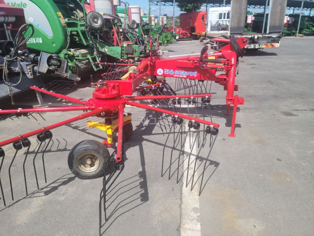  Rake AK540  뒤우측면
