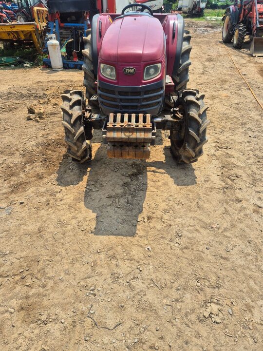 TYM Tractor T390 (39hp) 앞좌측면