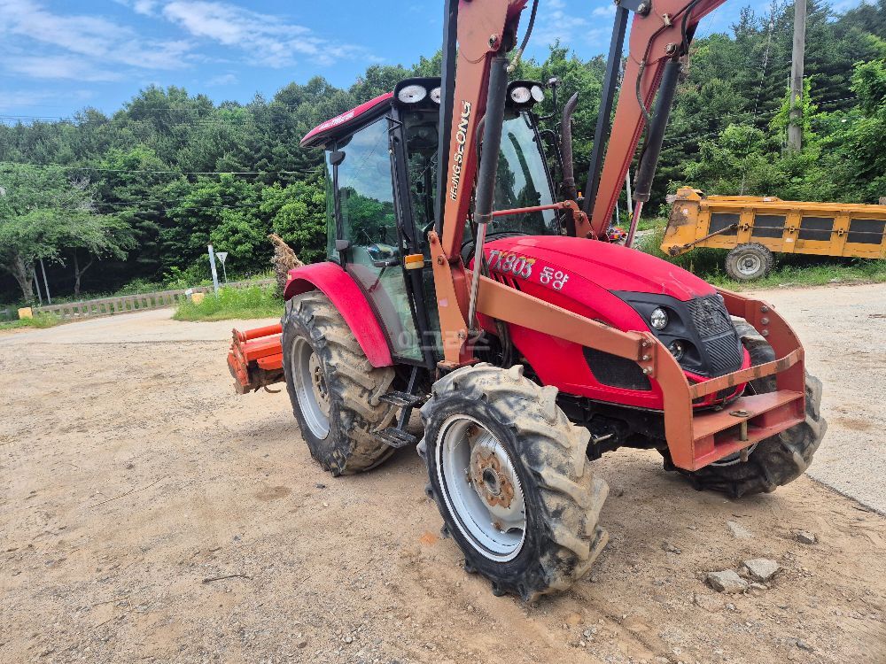 TYM Tractor TX803 (80hp) 뒤우측면
