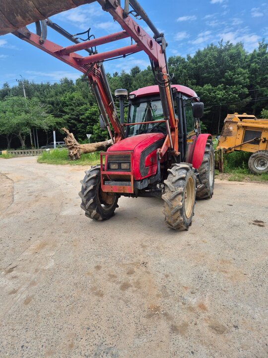 TYM Tractor T720S (72hp) 앞좌측면