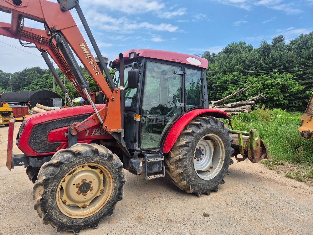 TYM Tractor T720S (72hp) 뒤우측면