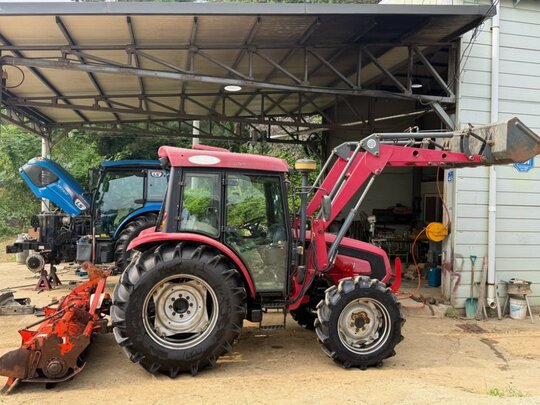 TYM 트랙터 T720S (72마력) 앞좌측면