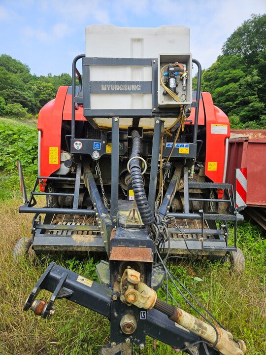  Round Baler 3130  앞좌측면