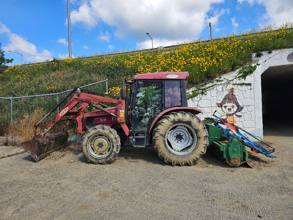 TYM Tractor T720S (72hp) 뒤우측면