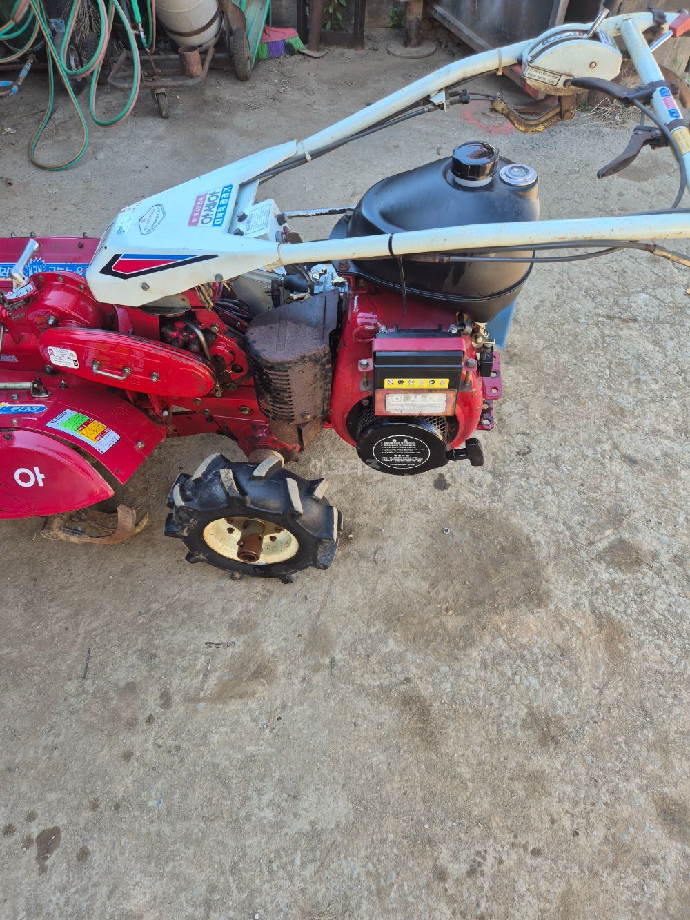 Shibaura Cultivator AMC-880S (6.5hp) 뒤우측면