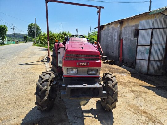 TYM Tractor T350 (35hp) 앞좌측면