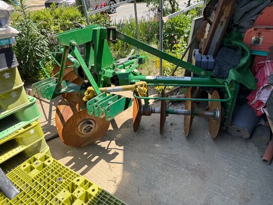 세웅 8련 원판쟁기 SW-DP2508 앞좌측면