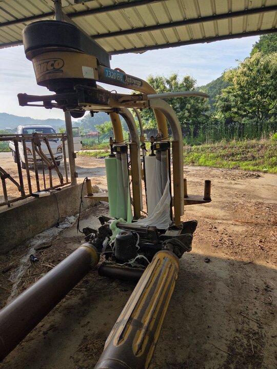  Bale Wrapper 1320  앞좌측면