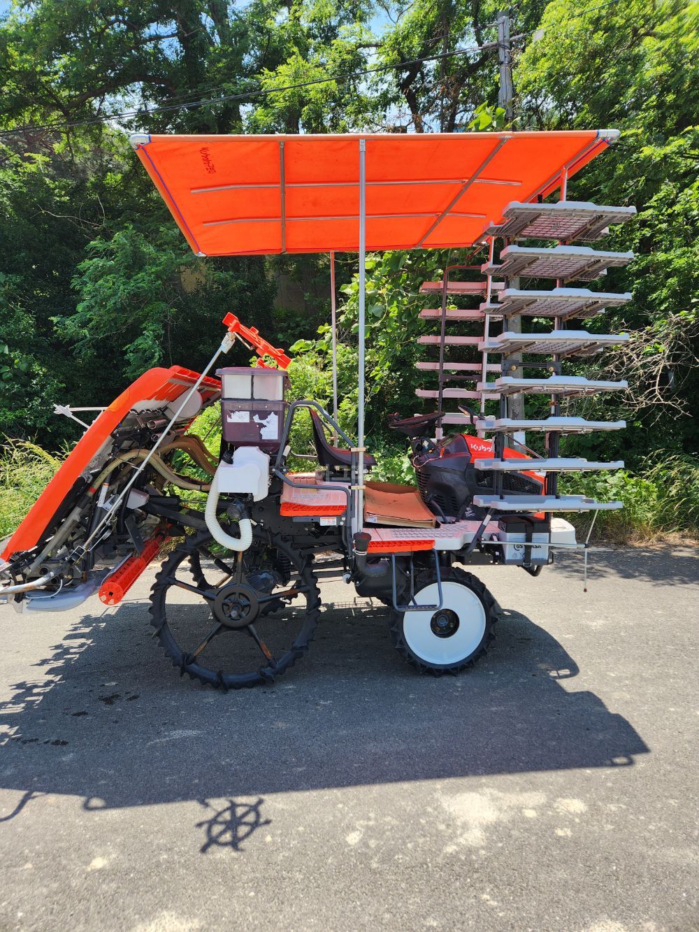 Kubota Rice transplanter KNW8SF (8Rows) 뒤우측면