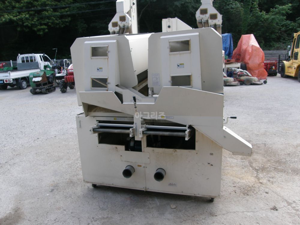 Yanmar 콩선별기-2000 YBS-2000G  뒤우측면