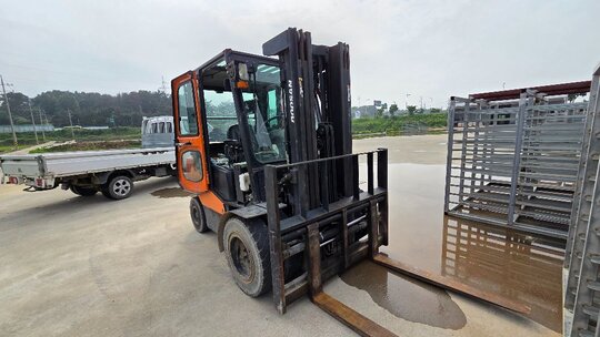  Forklift 두산3톤 (3톤) 앞좌측면