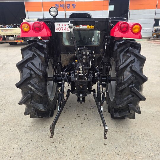 TYM Tractor TE58 (55hp) 앞좌측면