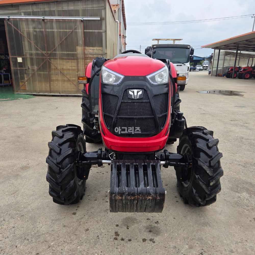 TYM Tractor TE58 (55hp) 뒤우측면