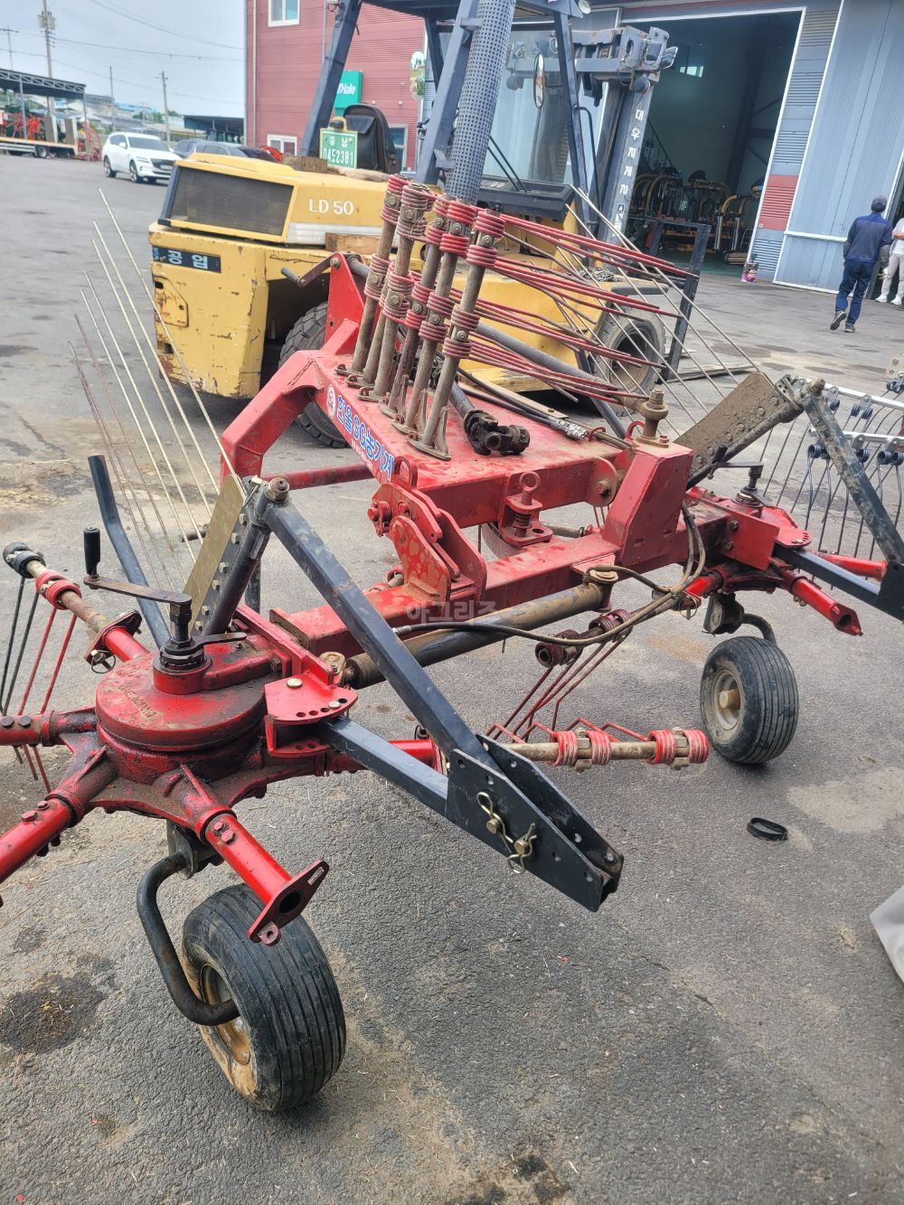  Rake DKR 450  뒤우측면