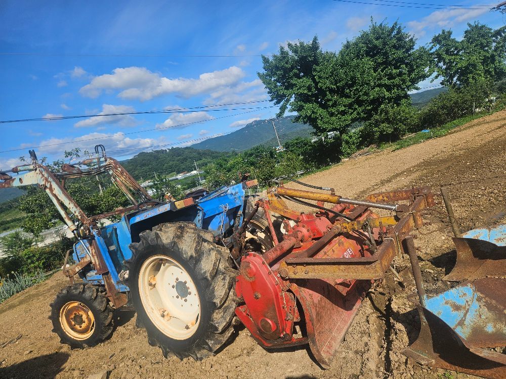 TYM 트랙터 TA4640 (46마력) 뒤우측면