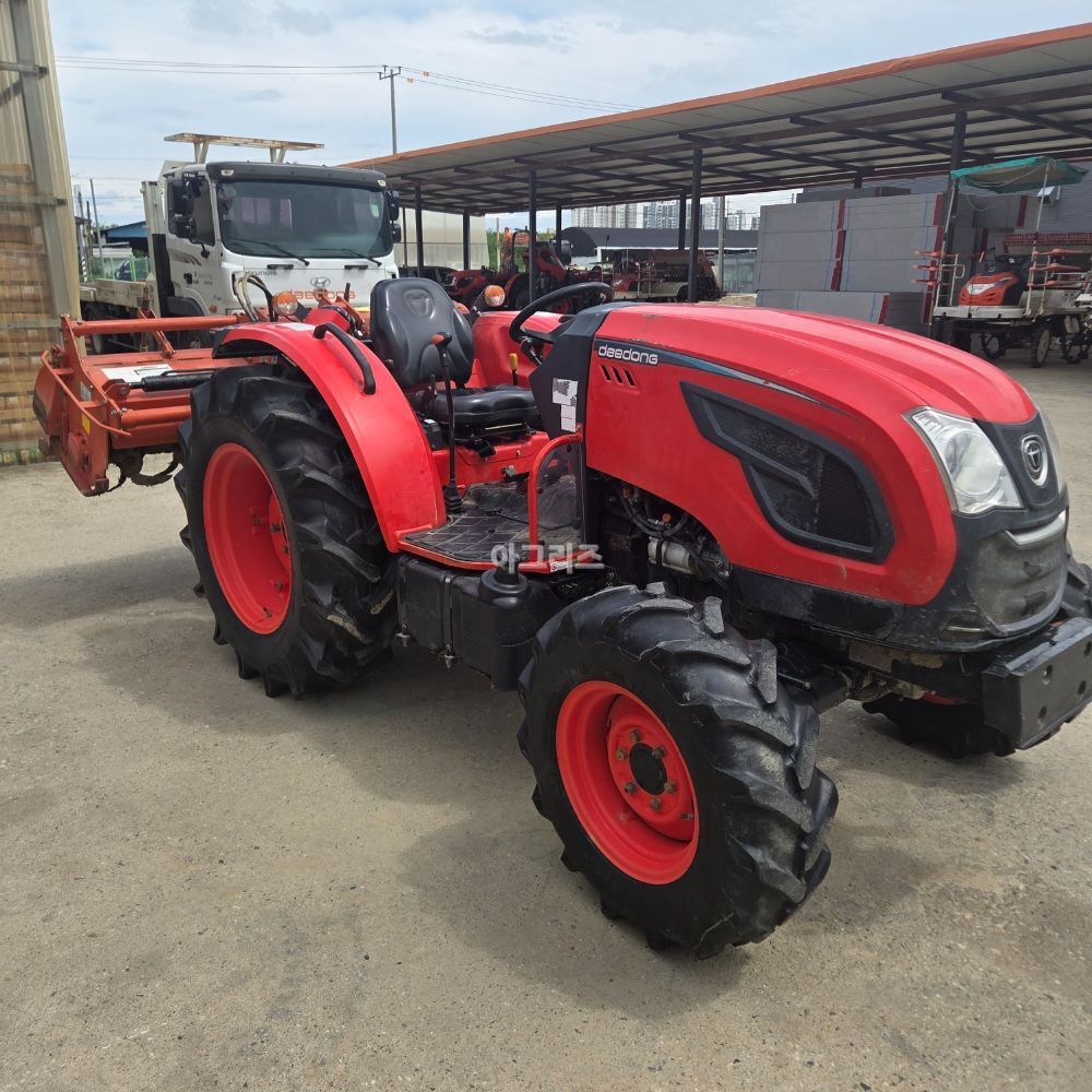 대동 트랙터 DK600 (58마력) 뒤우측면