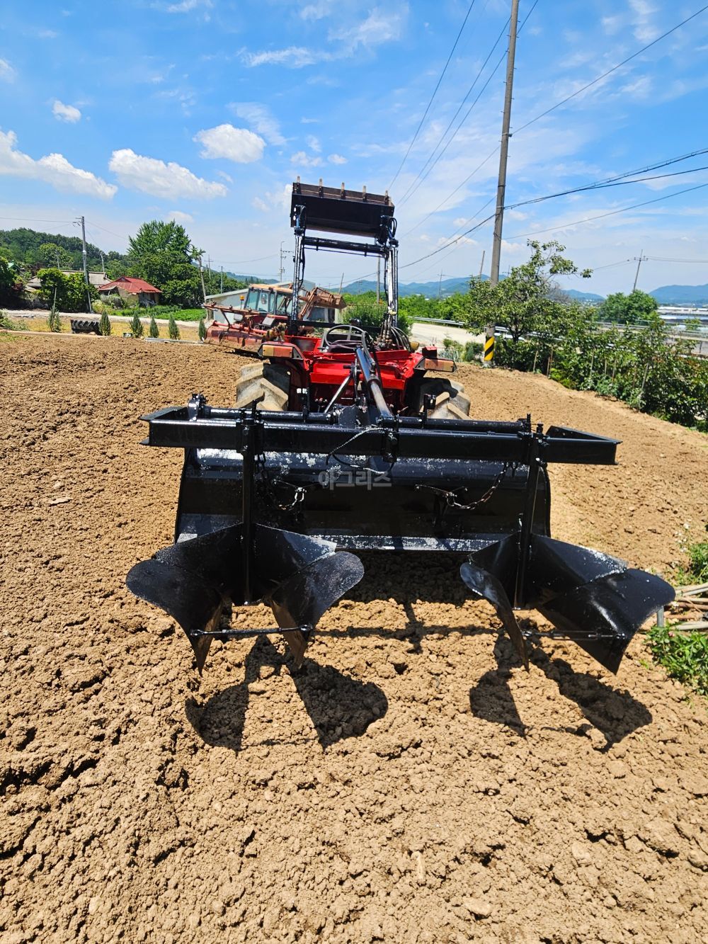 TYM 트랙터 TA4640 (46마력) 뒤우측면