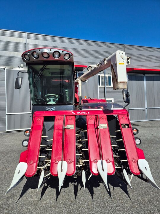 Yanmar Combine Harvester YH6115 (6Rows) 앞좌측면