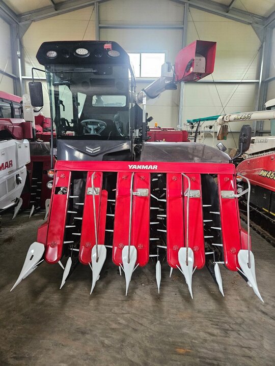Yanmar Combine Harvester YH7140 (7Rows) 앞좌측면