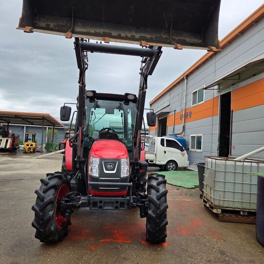 Daedong Tractor RX730PSCZ (73hp) 앞좌측면