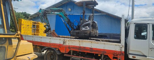  Excavator 코벨코 20 미니 (2톤) 앞좌측면