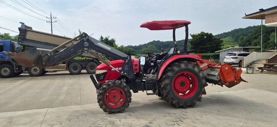 국제 트랙터 A5800 (58마력) 앞좌측면