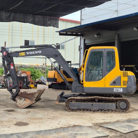 볼보삼성 EC55 MX55 굴삭기 EC55,MX55 (5.5톤) 앞좌측면