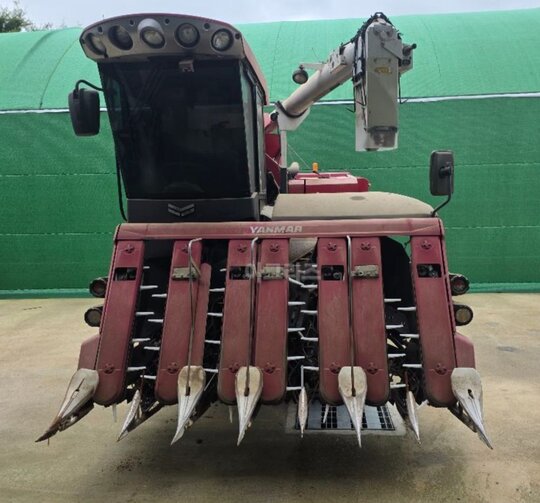 Yanmar Combine Harvester YH7115 (7Rows) 앞좌측면