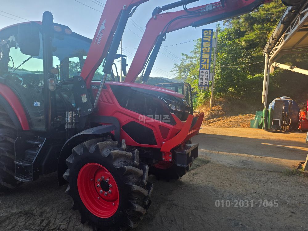 Daedong Tractor HX1000 (111hp) 뒤우측면