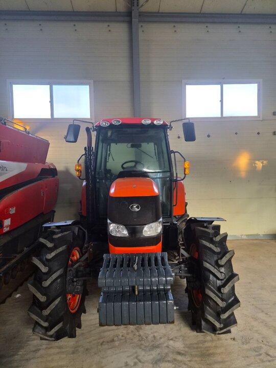 Kubota Tractor MZ953 (95hp) 앞좌측면