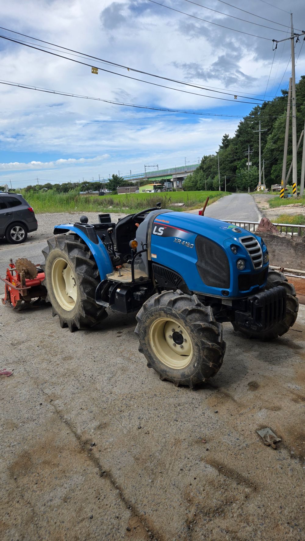 LS 트랙터 XR4160 (58.9마력) (59마력) 뒤우측면