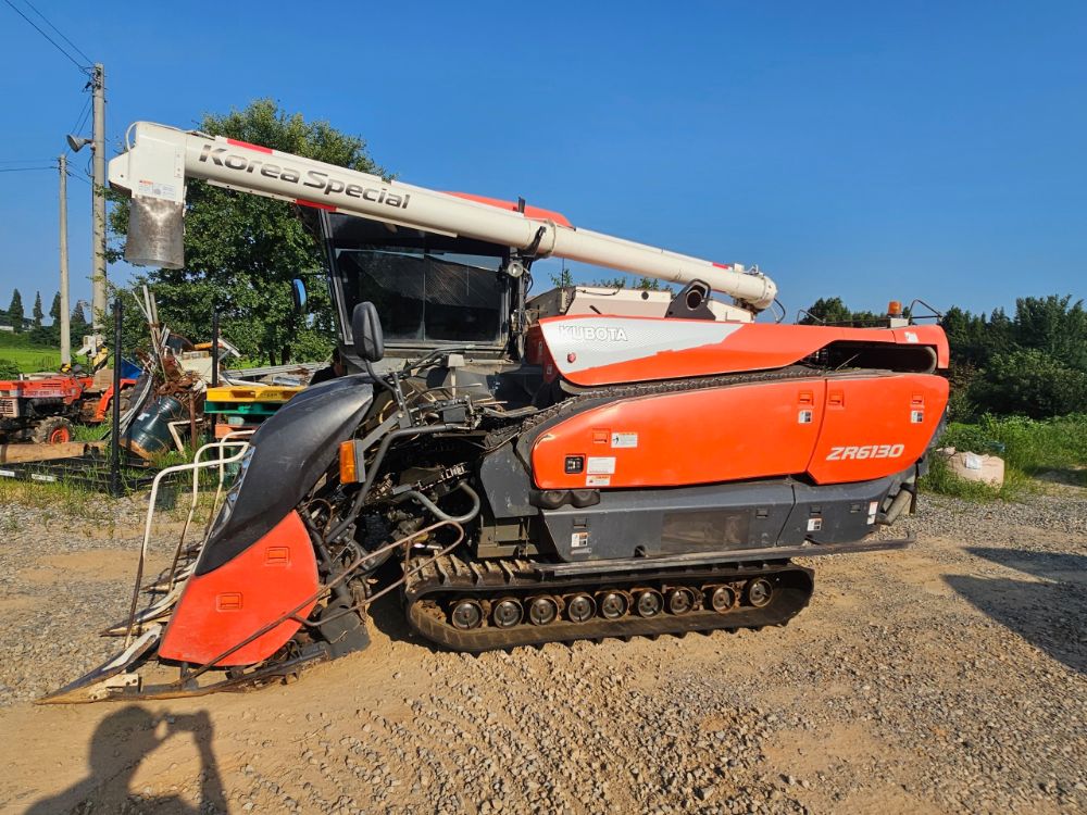 Kubota Combine Harvester ZR6130 (6Rows) 뒤우측면