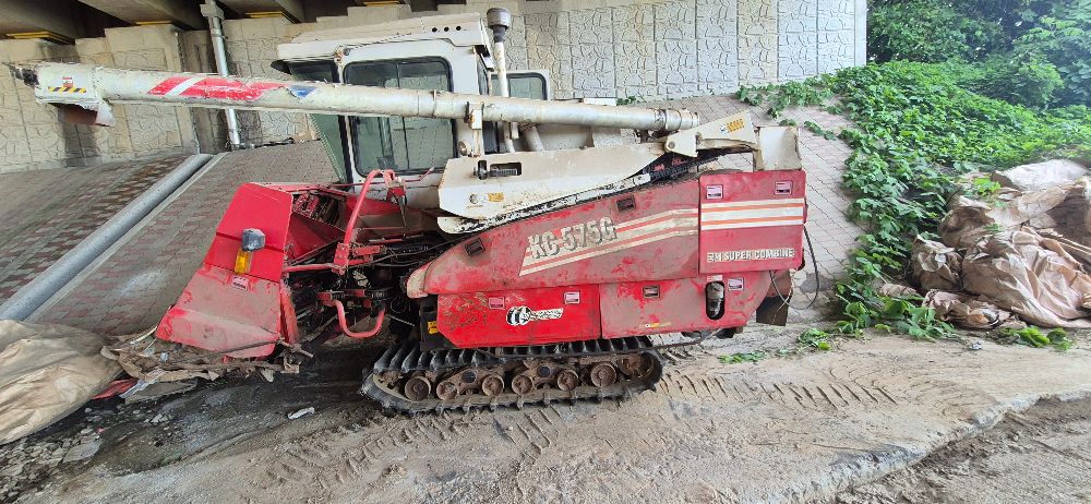 Kukje Combine Harvester KC575G (4Rows) 뒤우측면