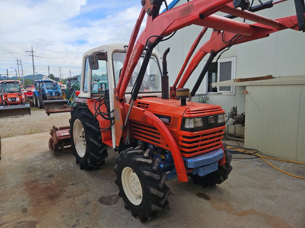 대동 트랙터 D4351 (43마력) 뒤우측면
