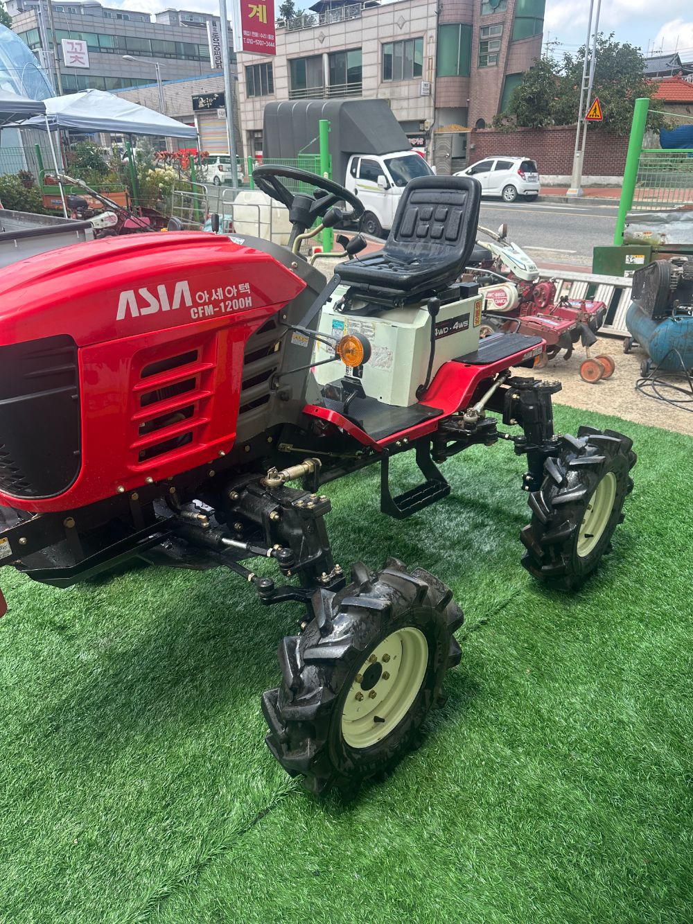 Shibaura Cultivator CFM-1200H (20hp) 뒤우측면