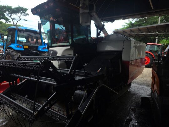 Daedong Combine Harvester DSF85 (보통형) 앞좌측면