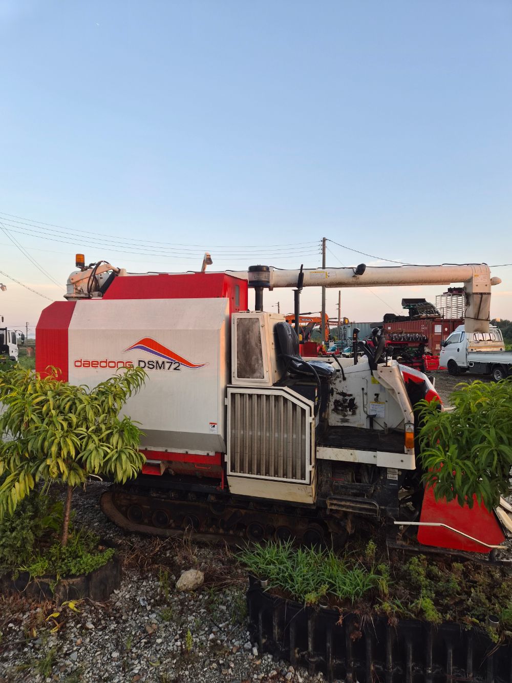 Daedong Combine Harvester DSM72 (4Rows) 뒤우측면