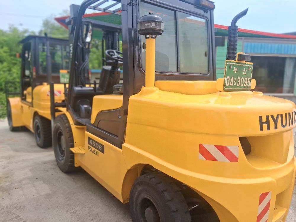  Forklift 4.5톤 (4.5톤) 뒤우측면