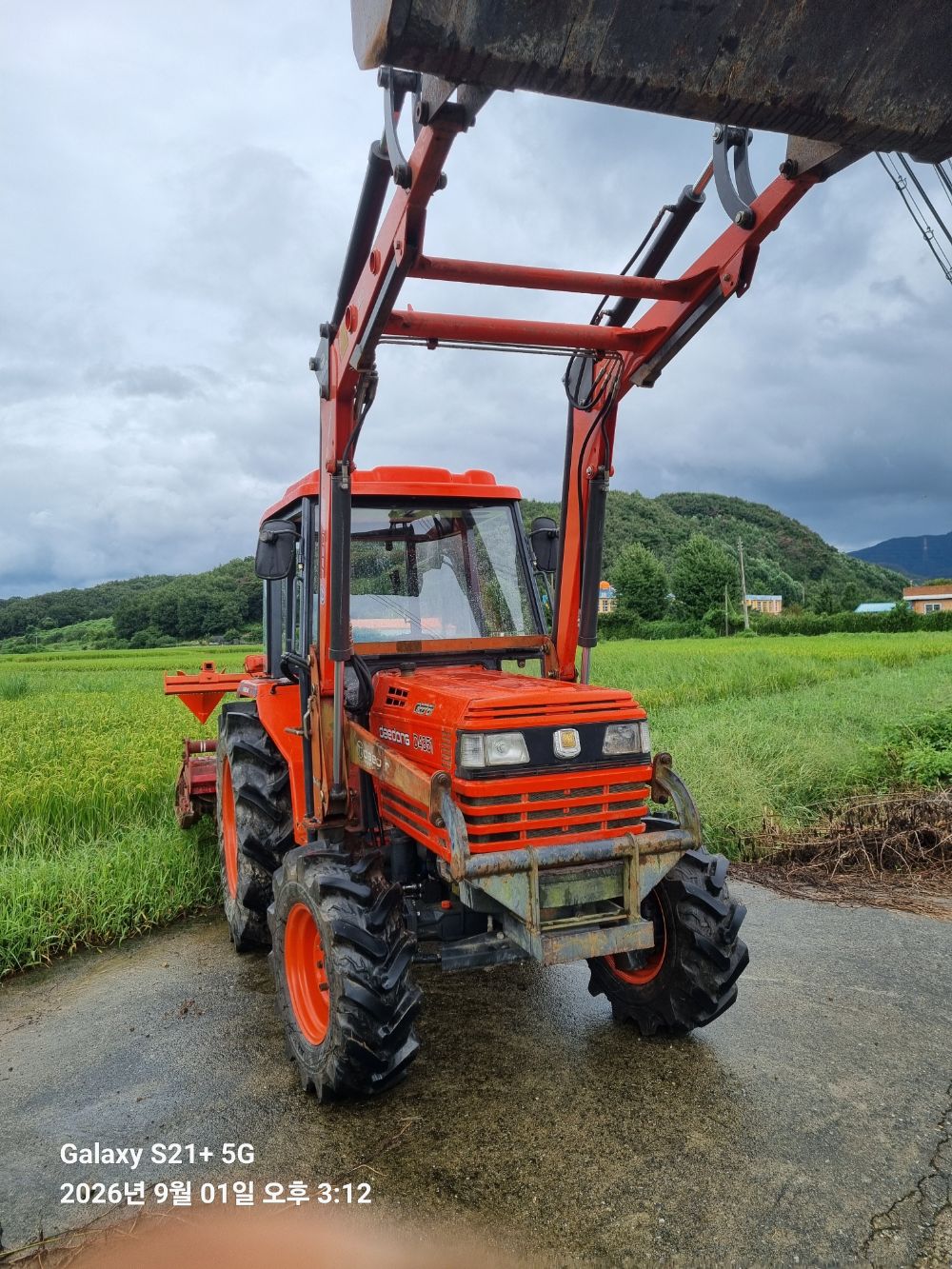 대동 트랙터 D4351 (43마력) 뒤우측면