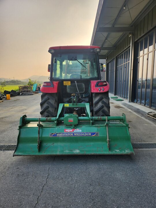 Kukje Tractor LUXEN700 (70hp) 앞좌측면