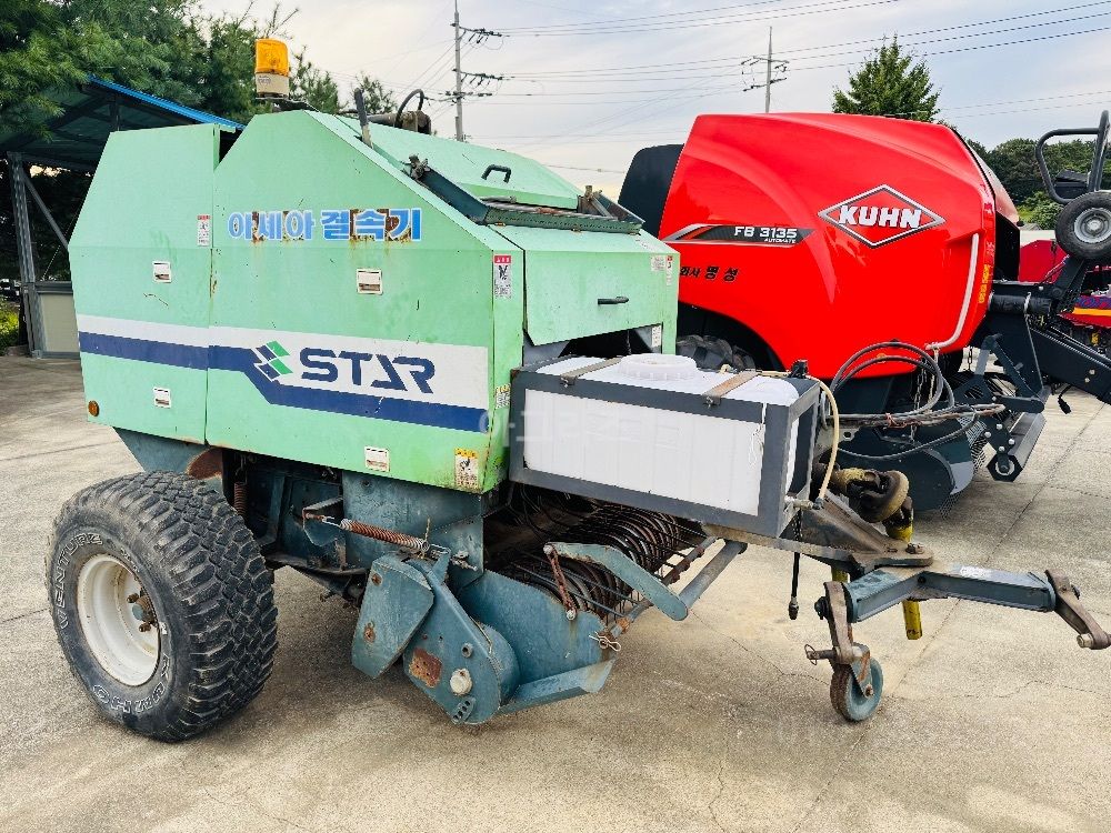  Round Baler TCR2220AN  뒤우측면