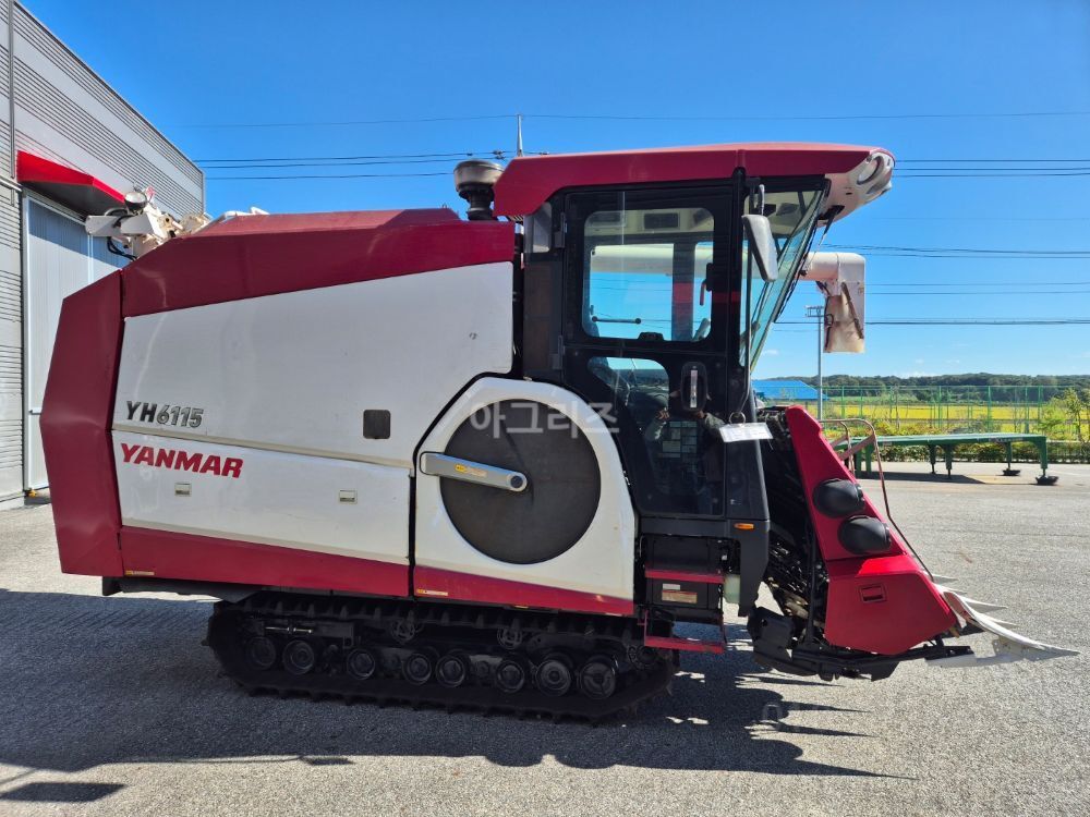 Yanmar Combine Harvester YH6115 (6Rows) 뒤우측면