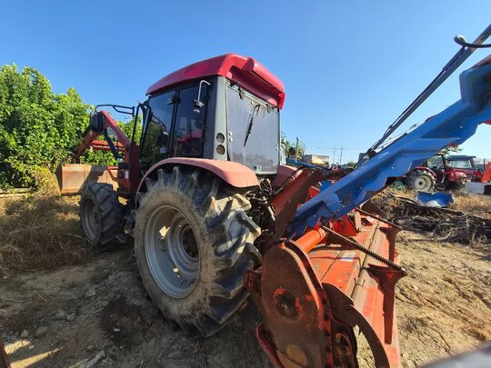 TYM 트랙터 T680 (68마력) 앞좌측면