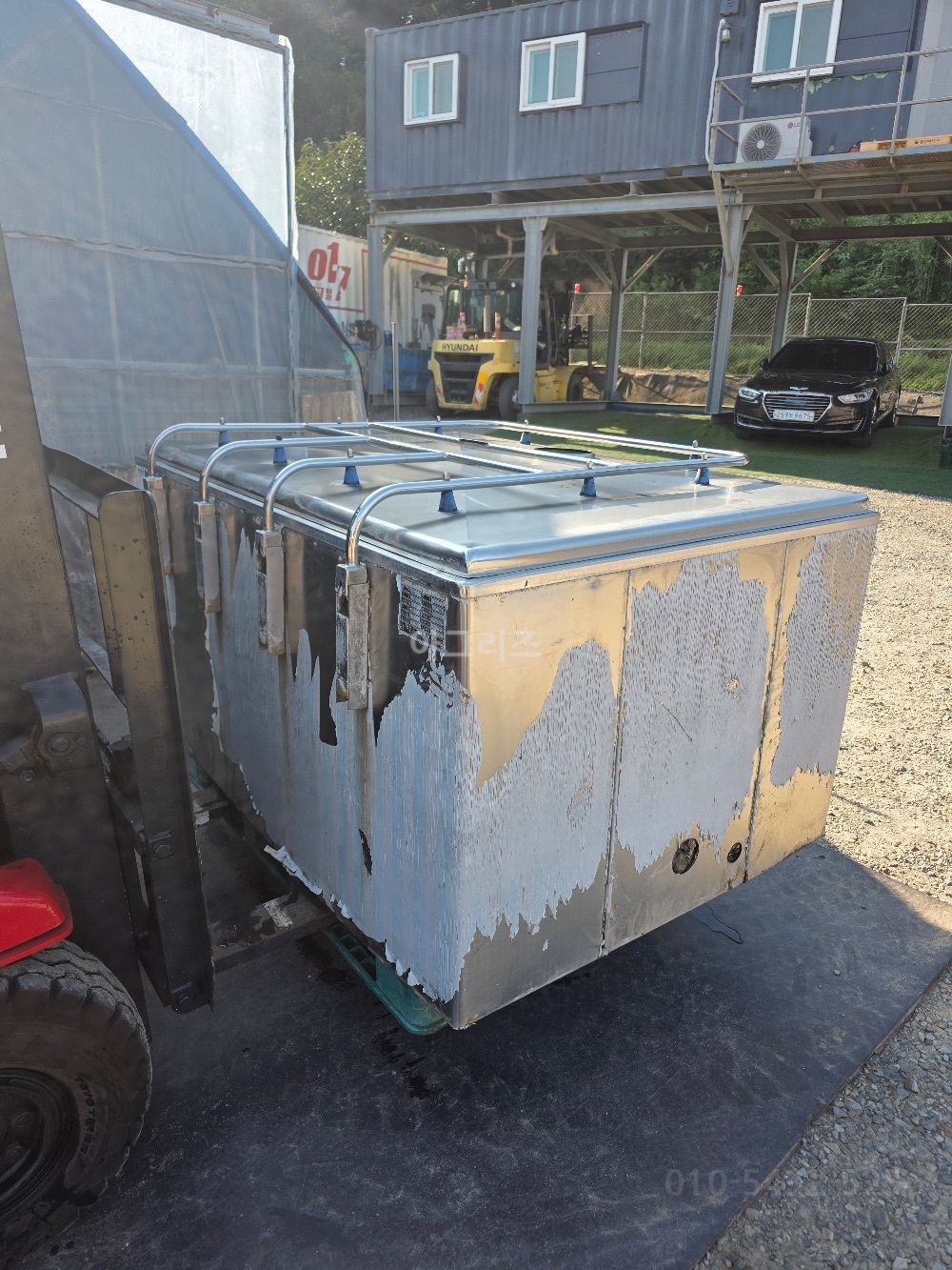  원유냉각기 1250L 뒤우측면