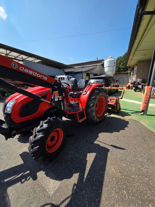 대동 트랙터 DK550 (55마력) 앞좌측면