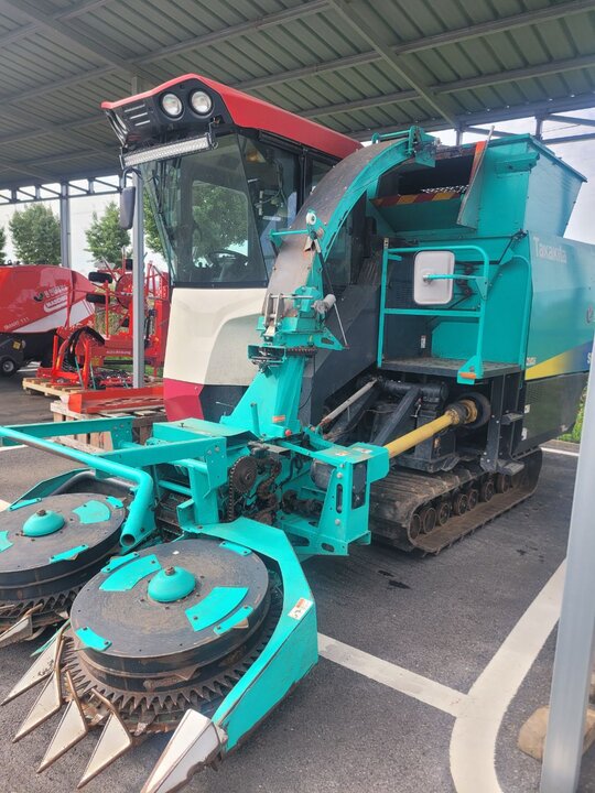  자주식 옥수수베일러 SMR1020  앞좌측면