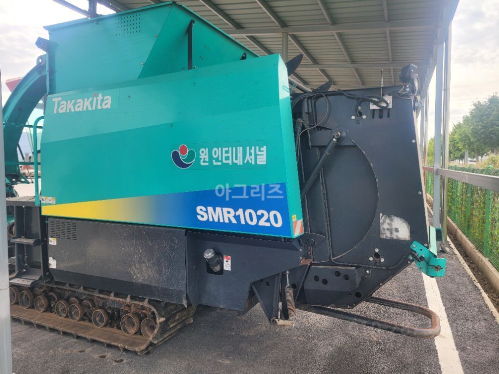  자주식 옥수수베일러 SMR1020  뒤우측면