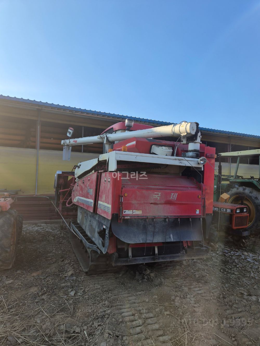 Kukje Combine Harvester KC100 (6Rows) 뒤우측면